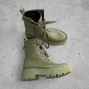 Sold Out Kurt Geiger ‘Matilda’ Green Khaki Leather Chunky Boots- EU 37 US 6.5/7